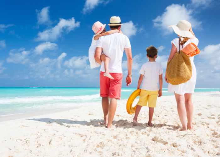 Christmas Beaches to Visit on Mahé and Praslin Christmas Beaches to Visit on Mahé and Praslin